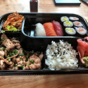 Lunch w Izumi Sushi