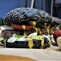 Lunch w Burger vs Kebab