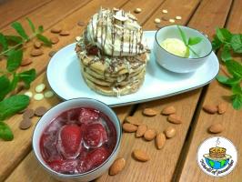 Lunch w World of Pancakes